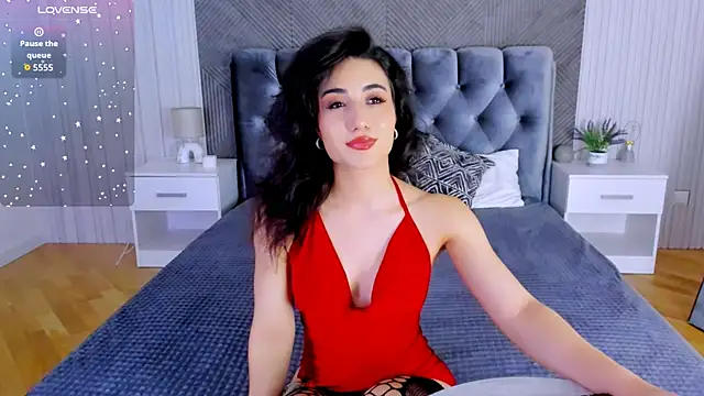 Maya Rogerss online show from November 2025 02:42:01 PM