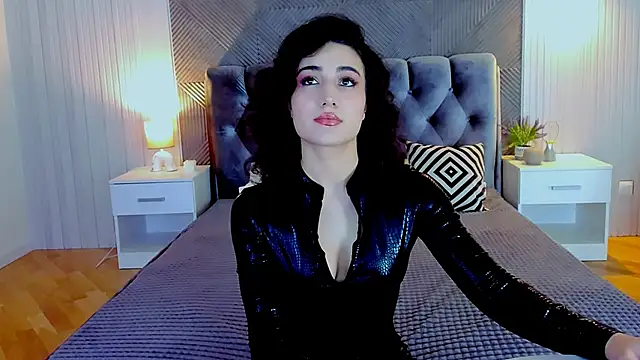 Maya Rogerss online show from December 2025 02:25:02 PM