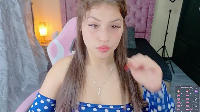 Snapshot of sweet__thang chatting on May 2026 04:18:02 AM sweet thang online show from May 2026 04:18:02 AM