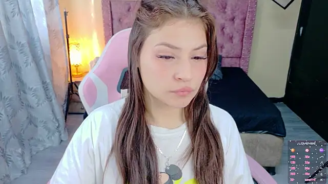 Snapshot of sweet__thang chatting on May 2026 01:16:02 PM sweet thang online show from May 2026 01:16:02 PM