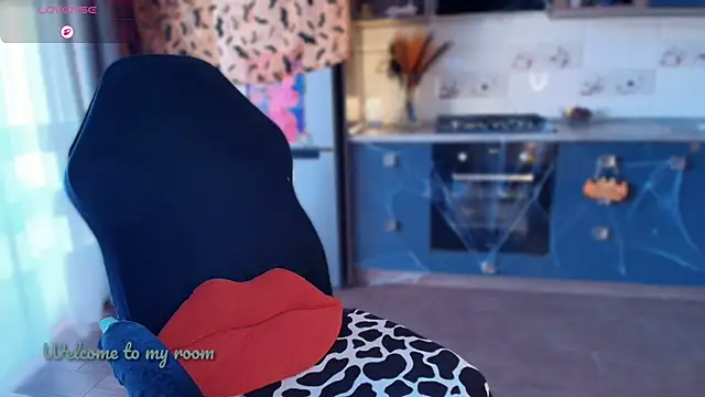 emlana online show from October 2025 01:29:01 PM