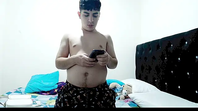 Kymberlyandlucas2 online show from February 2026 04:22:01 AM
