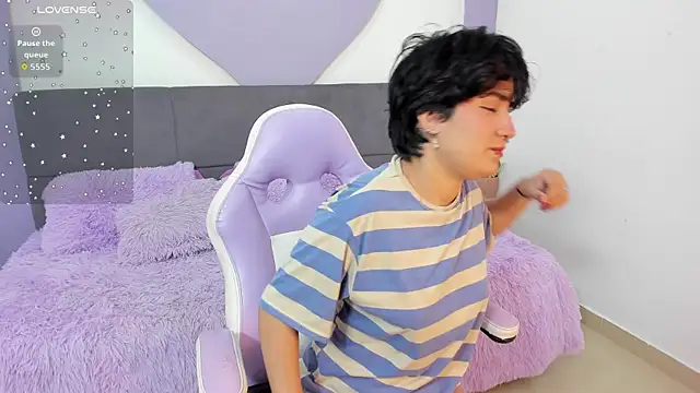 emma cute7 online show from April 2026 09:51:02 AM