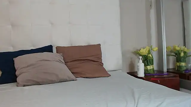 willow smitt online show from January 2026 12:21:02 PM