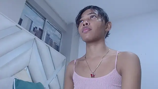 willow smitt online show from April 2026 12:55:02 PM