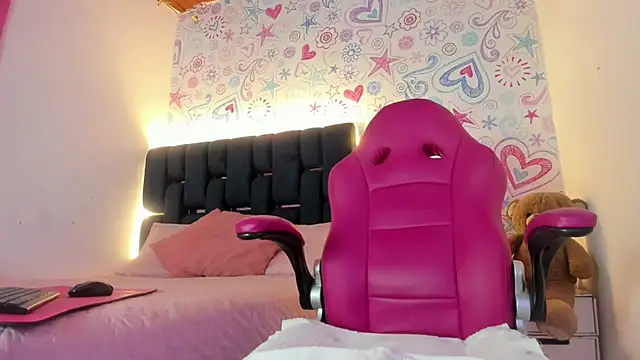 margott 22  online show from November 2025 06:31:02 PM