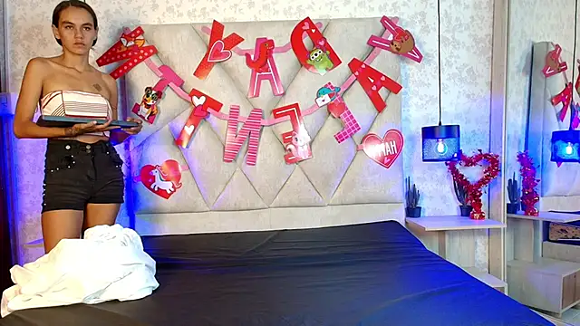 AmbarRaj online show from September 2025 07:04:01 PM