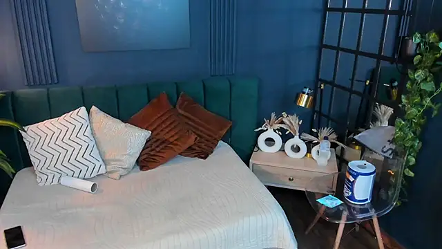 roxy hell online show from March 2025 07:04:01 PM