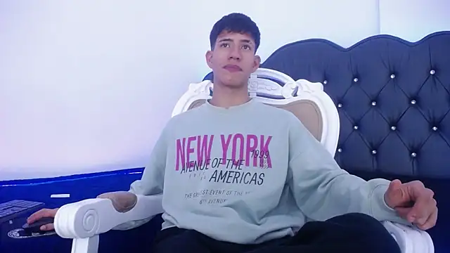 dareck 18 online show from March 2025 11:53:02 PM