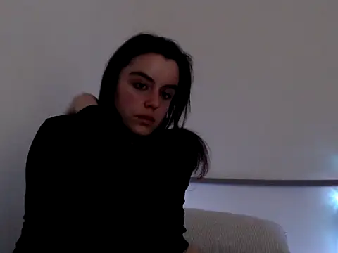 Luanalov9 online show from March 2025 10:28:02 PM