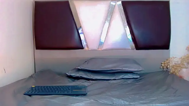 alexsandra kiss online show from November 2025 11:16:02 AM