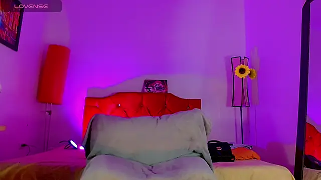 alexsandra kiss online show from April 2026 11:33:01 AM