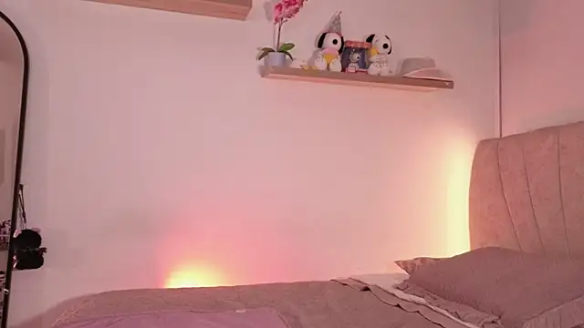 sweetlittlevenus online show from July 2026 09:06:02 PM
