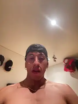 Thiago Happy online show from March 2025 03:46:02 AM