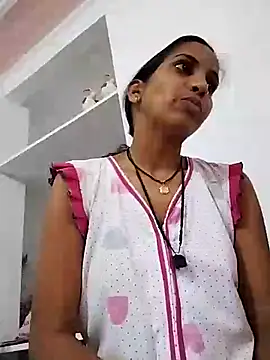 Snapshot of Hotty-Nidhi chatting on March 2025 03:13:01 AM Hotty-Nidhi online show from March 2025 03:13:01 AM