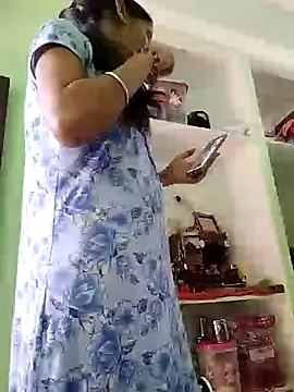Snapshot of Hotty-Nidhi chatting on March 2025 06:24:02 AM Hotty-Nidhi online show from March 2025 06:24:02 AM