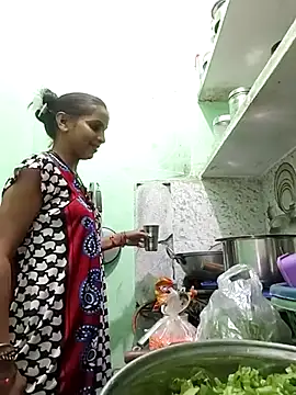 Hotty-Nidhi online show from October 2025 04:49:02 AM