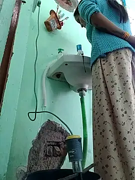 Hotty-Nidhi online show from February 2026 03:21:02 AM