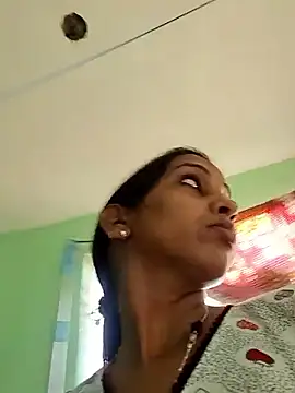 Hotty-Nidhi online show from March 2026 03:12:01 AM