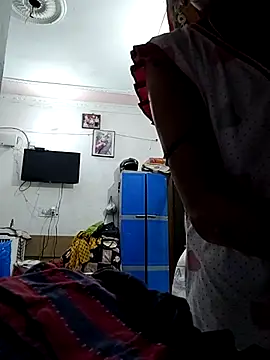 Snapshot of Hotty-Nidhi chatting on March 2026 10:22:01 AM Hotty-Nidhi online show from March 2026 10:22:01 AM