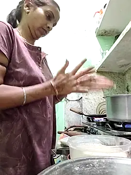 Snapshot of Hotty-Nidhi chatting on March 2026 04:12:02 PM Hotty-Nidhi online show from March 2026 04:12:02 PM