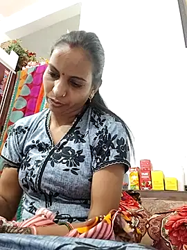 Snapshot of Hotty-Nidhi chatting on March 2026 03:37:02 PM Hotty-Nidhi online show from March 2026 03:37:02 PM