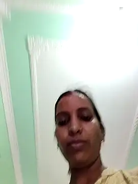 Snapshot of Hotty-Nidhi chatting on April 2026 05:41:01 AM Hotty-Nidhi online show from April 2026 05:41:01 AM