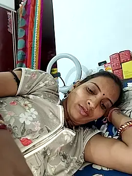 Snapshot of Hotty-Nidhi chatting on April 2026 06:08:02 PM Hotty-Nidhi online show from April 2026 06:08:02 PM
