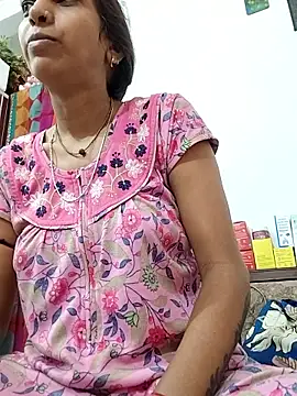 Snapshot of Hotty-Nidhi chatting on April 2026 04:06:02 AM Hotty-Nidhi online show from April 2026 04:06:02 AM