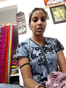 Snapshot of Hotty-Nidhi chatting on April 2026 03:24:01 AM Hotty-Nidhi online show from April 2026 03:24:01 AM