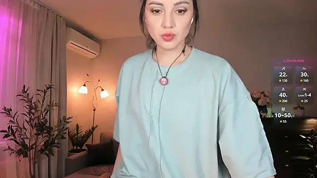 Viki Bellson online show from May 2026 07:30:02 PM