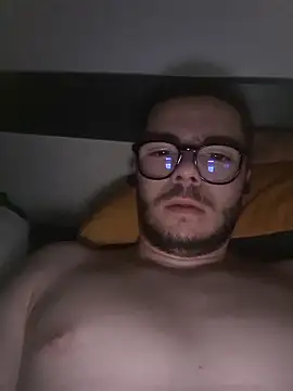 Snapshot of Tutur19 chatting on March 2025 09:18:02 PM Tutur19 online show from March 2025 09:18:02 PM