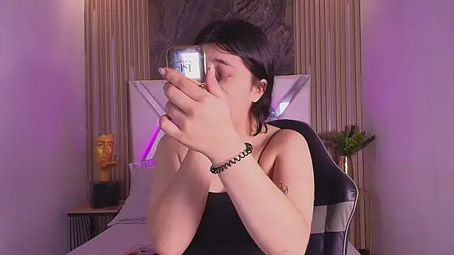 Melody Black  online show from November 2025 06:18:02 PM