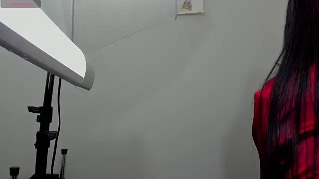 sarah temptation online show from April 2026 09:48:01 PM