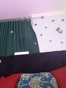 AlexaNovoa  online show from September 2025 11:04:01 PM