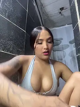 Snapshot of iamsara_21 chatting on February 2026 03:03:01 AM iamsara 21 online show from February 2026 03:03:01 AM