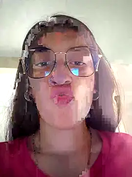 HOLY DOLL online show from October 2025 08:06:02 PM