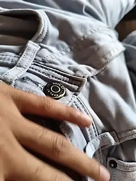 Mr skywalker online show from October 2025 05:44:02 AM