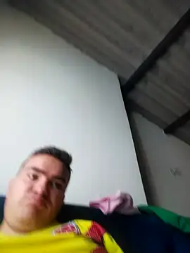 Snapshot of Andy-rtg chatting on November 2025 02:27:02 PM Andy-rtg online show from November 2025 02:27:02 PM