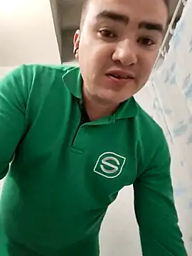 Snapshot of Andy-rtg chatting on November 2025 02:33:02 AM Andy-rtg online show from November 2025 02:33:02 AM