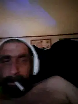 Snapshot of mayg chatting on May 2026 05:04:02 AM mayg online show from May 2026 05:04:02 AM
