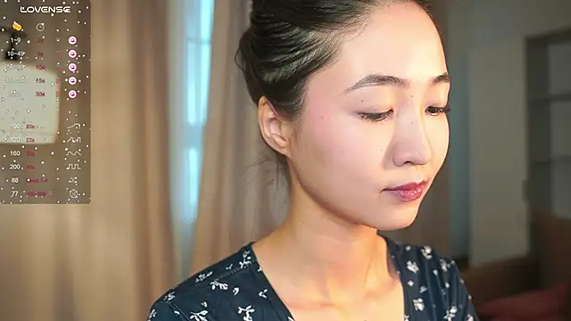 SeulBi online show from November 2025 10:27:01 AM