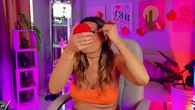 SarahAlluring online show from March 2026 12:33:01 PM