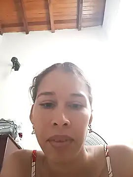 Snapshot of Sexi_girl29 chatting on June 2026 03:28:01 PM Sexi girl29 online show from June 2026 03:28:01 PM