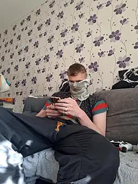 Snapshot of ThePython666 chatting on October 2025 11:54:01 AM ThePython666 online show from October 2025 11:54:01 AM