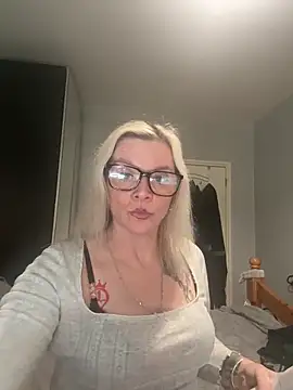 Curvy-Cleo online show from February 2026 12:11:01 PM