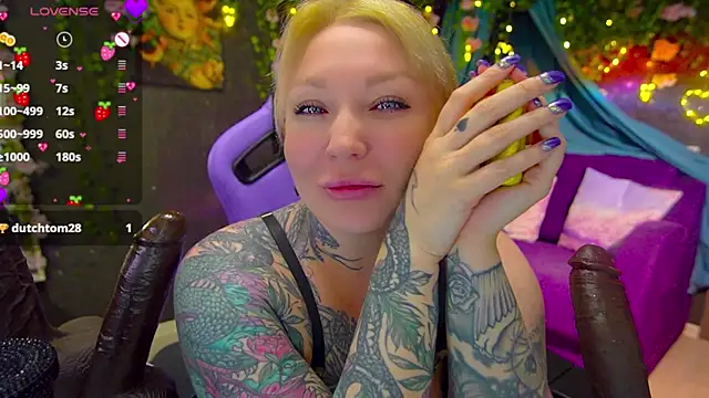 BlackedBarbie online show from June 2026 07:16:02 PM