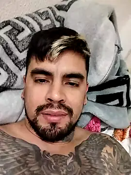 crazyweelove online show from March 2025 10:48:01 PM