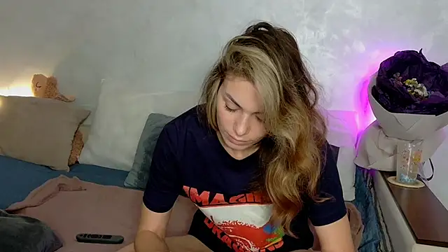 SweetDarling7 online show from December 2025 11:19:01 AM