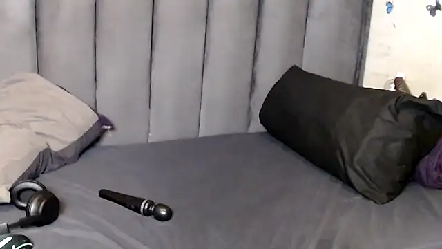 LustyDeziree1 online show from February 2026 04:10:01 AM